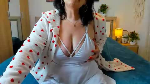 Snapshot of sweetangell69_ chatting on January 10, 4:14 am Viorica online show from January 10, 4:14 am