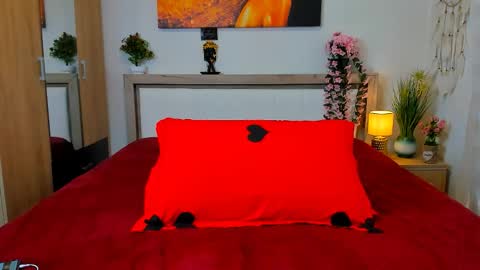 Snapshot of sweetangell69_ chatting on February 3, 6:22 am Viorica online show from February 3, 6:22 am