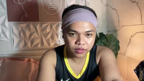 Leith Madrigal online show from March 29, 1:33 pm