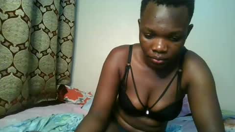 Sweetass online show from June 18, 11:42 pm