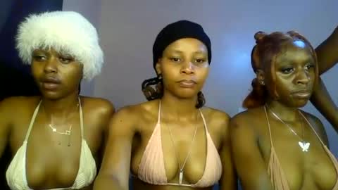 Snapshot of sweetbaby_30 chatting on July 7, 3:31 am Sweetbaby 30 online show from July 7, 3:31 am