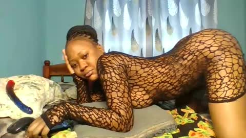 Snapshot of sweetbutterfly99 chatting on September 12, 3:39 am sweetbutterfly99 online show from September 12, 3:39 am