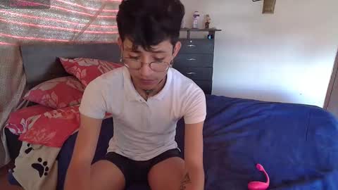 Cameron Alejandro online show from October 13, 5:35 pm