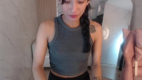 Amaranta online show from April 8, 2:17 pm