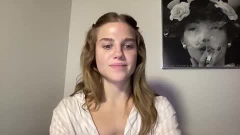 sweetcme online show from April 19, 8:57 am