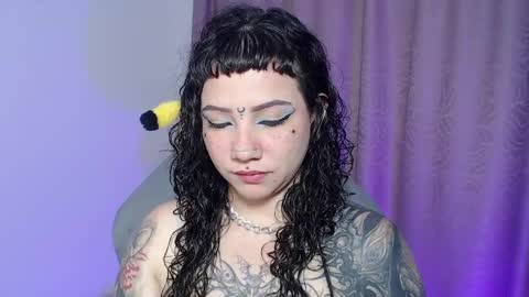 Snapshot of sweetcrime chatting on May 28, 4:32 am Independent model online show from May 28, 4:32 am