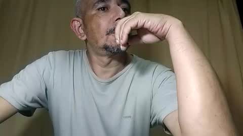 sweetcuervo independent model online show from March 28, 3:17 am