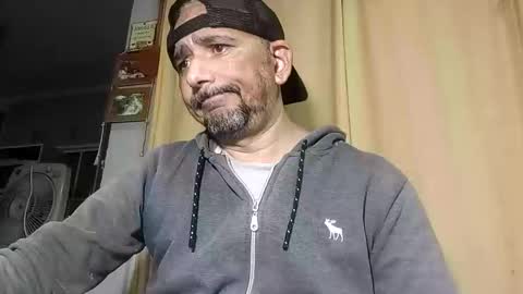 sweetcuervo independent model online show from April 9, 6:19 am