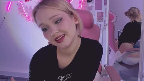 Lane online show from October 22, 7:57 pm