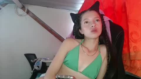 sweetdam12 online show from December 12, 3:48 pm