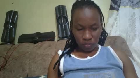 sweetdiva2012 online show from December 19, 4:52 am