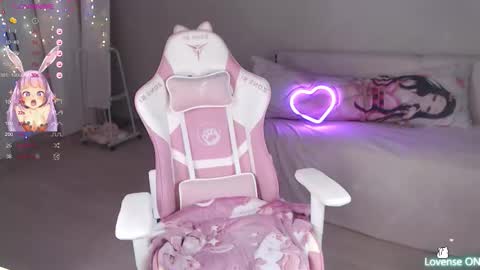 sweetdollyx_ online show from September 15, 9:37 pm