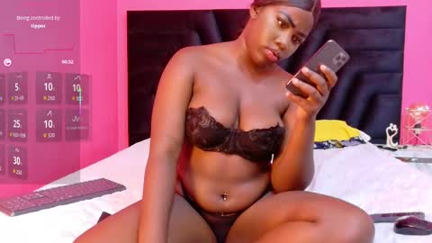 sweeterchocolatee online show from October 13, 10:10 pm