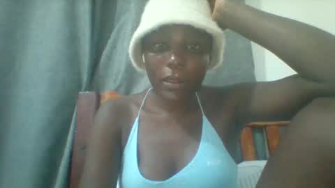 Snapshot of sweetfel chatting on February 2, 7:56 pm sweetfel online show from February 2, 7:56 pm