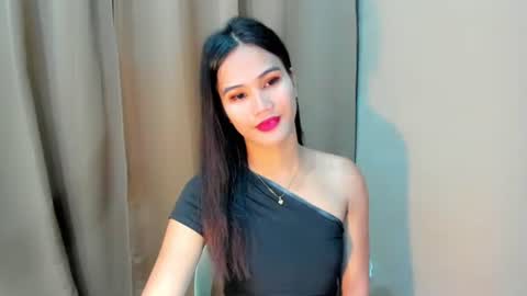 sweetgirl_latina143 online show from September 11, 5:29 am