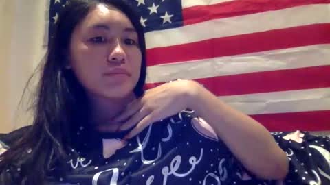 Snapshot of sweetgirllucy24xx chatting on February 27, 2:39 pm sweetgirllucy24xx online show from February 27, 2:39 pm
