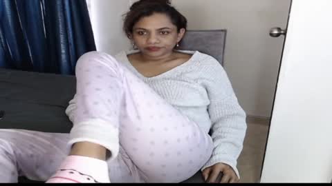 Snapshot of sweetgirlm_ chatting on October 15, 6:41 pm Any online show from October 15, 6:41 pm