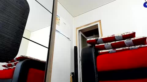 Snapshot of sweetheart_loves chatting on February 14, 6:56 am Christine online show from February 14, 6:56 am