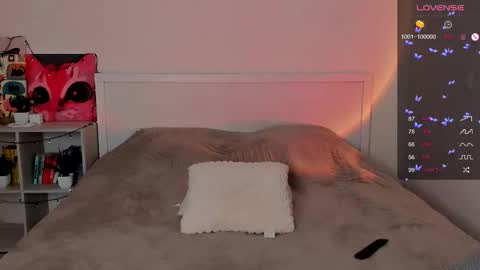 Snapshot of sweetie_candy_ chatting on September 17, 1:57 pm Hannah online show from September 17, 1:57 pm