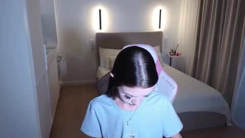 bratty gf online show from January 12, 9:14 am