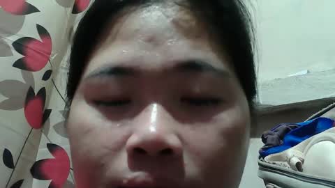 Snapshot of sweetiecummer318712 chatting on March 2, 12:01 pm sweetiecummer318712 online show from March 2, 12:01 pm