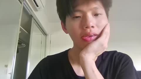 Snapshot of sweetiepuppy421 chatting on December 20, 3:02 am sweetiepuppy421 online show from December 20, 3:02 am