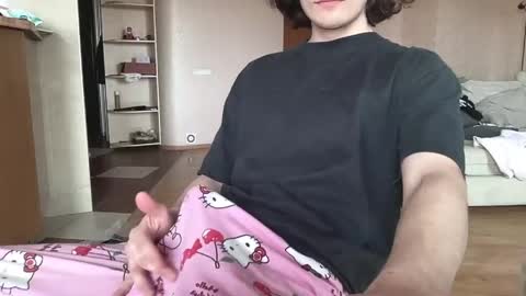 Snapshot of sweetieskitties chatting on May 1, 9:14 am SweetiesKitties online show from May 1, 9:14 am