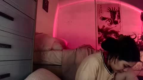 Snapshot of sweetieslikebutter chatting on December 25, 10:06 am Blu Sweets online show from December 25, 10:06 am