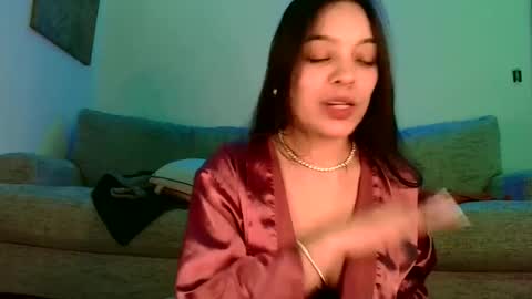 Snapshot of sweetieslikebutter chatting on February 20, 9:22 am Blu Sweets online show from February 20, 9:22 am