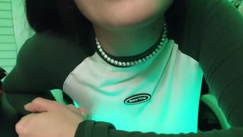 Snapshot of sweetieslikebutter chatting on October 4, 5:49 am Blu Sweets online show from October 4, 5:49 am