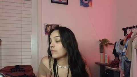 Snapshot of sweetieslikebutter chatting on October 7, 4:20 am Blu Sweets online show from October 7, 4:20 am