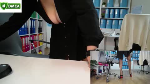 Sweetiilover online show from April 15, 5:14 am