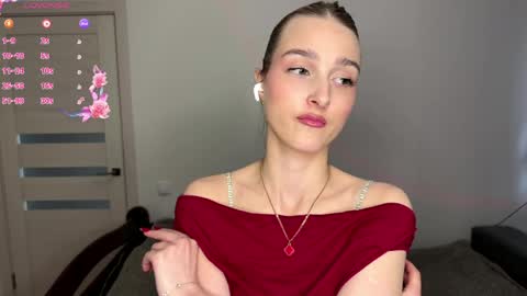 sweetilun online show from April 13, 11:48 am