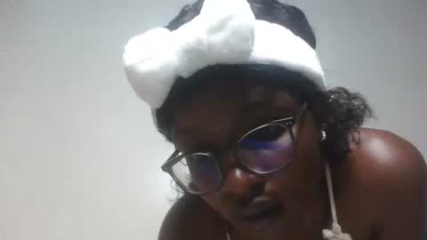 sweetivy645263 online show from September 23, 4:10 pm