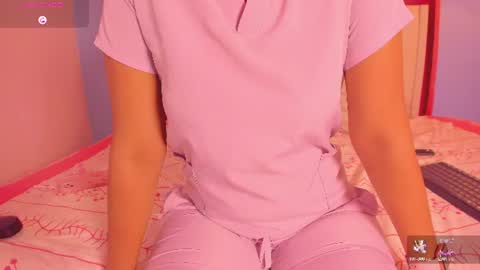 Snapshot of sweetkimmie_ chatting on June 17, 12:29 pm Isabel online show from June 17, 12:29 pm