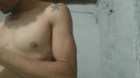 Snapshot of sweetlatinakim chatting on February 22, 9:52 am Camilo online show from February 22, 9:52 am