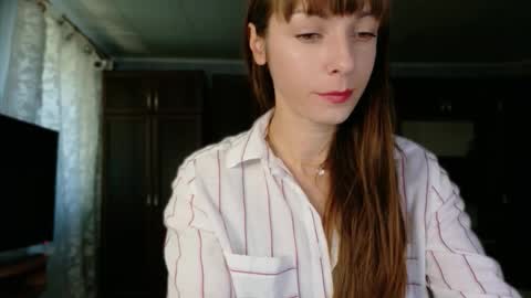 Snapshot of sweetledyselin chatting on September 16, 9:21 am SweetLedySelin online show from September 16, 9:21 am