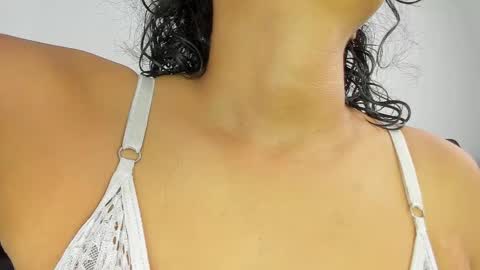 Azulandvioleta online show from April 23, 2:19 pm