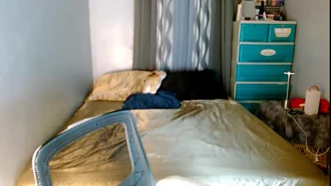 Snapshot of sweetlilly_18 chatting on February 22, 2:45 am Lilly online show from February 22, 2:45 am