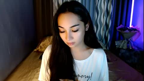 Lilly online show from May 6, 3:24 am