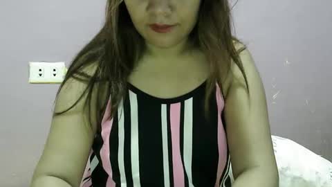 Snapshot of sweetliza20 chatting on October 27, 12:36 am Liz online show from October 27, 12:36 am