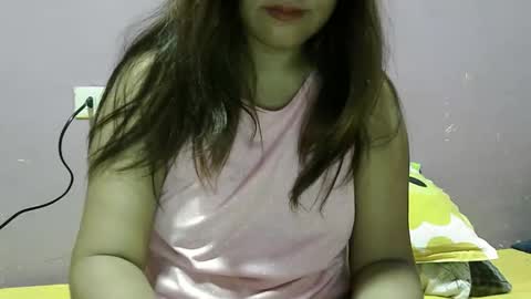 Snapshot of sweetliza20 chatting on October 29, 12:24 am Liz online show from October 29, 12:24 am