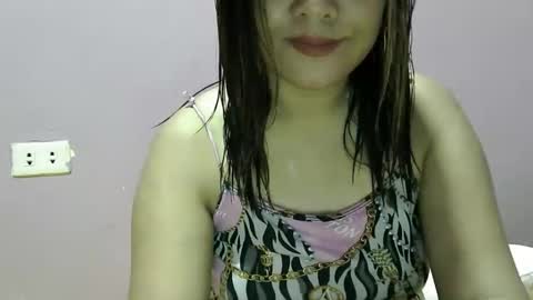 Snapshot of sweetliza20 chatting on November 3, 12:13 am Liz online show from November 3, 12:13 am