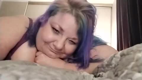 sweetlolajean online show from January 7, 3:35 am