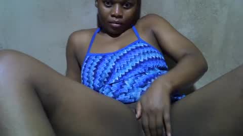 Snapshot of sweetlove982903 chatting on July 7, 8:29 am sweetlove982903 online show from July 7, 8:29 am