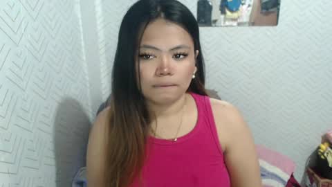 Snapshot of sweetlover_nicole chatting on August 4, 2:37 am NICOLE online show from August 4, 2:37 am