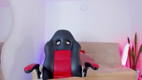 instagram sweetluna 0 online show from December 15, 6:34 pm