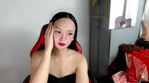 lilcherry online show from July 19, 5:55 am