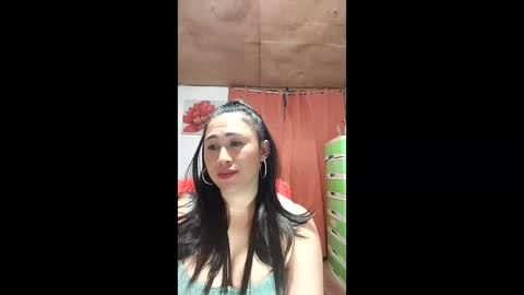 Snapshot of sweetmecel chatting on December 16, 5:01 am Mecel online show from December 16, 5:01 am