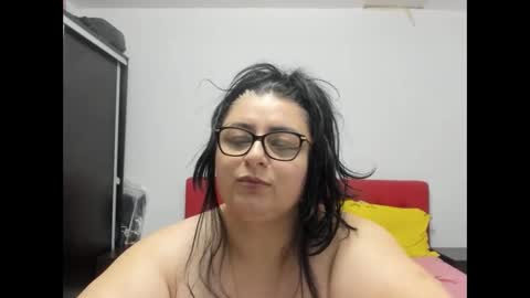 Snapshot of sweetmiki9 chatting on December 13, 1:26 am sweetmiki9 online show from December 13, 1:26 am